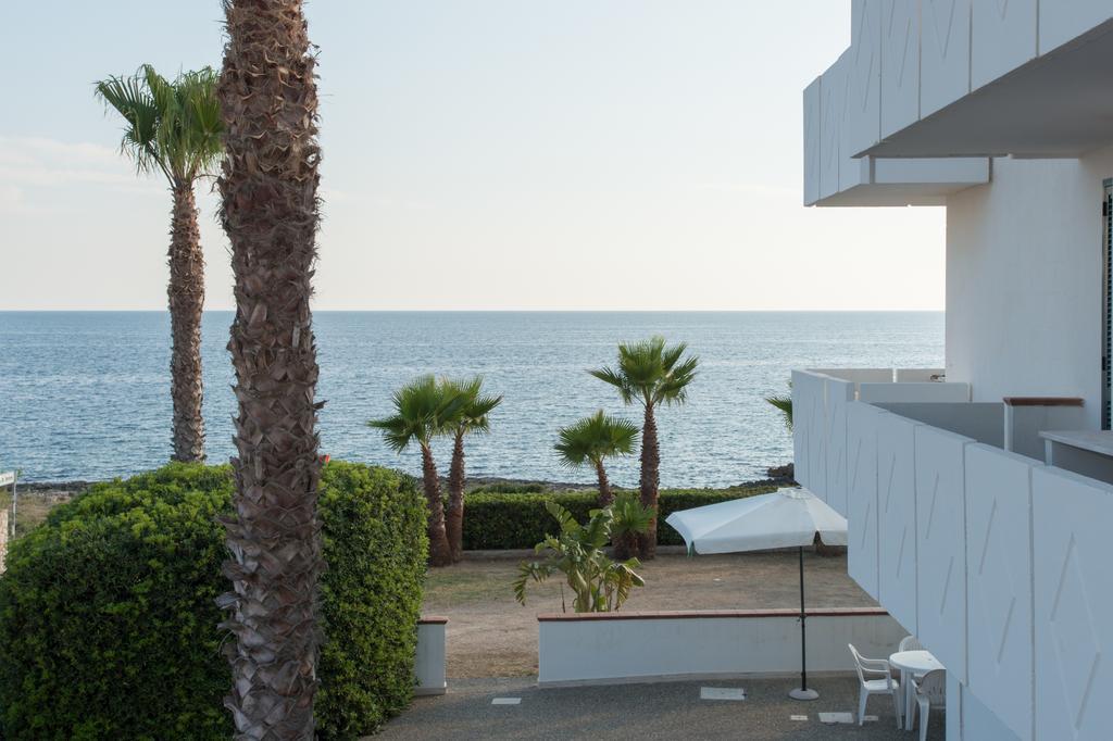 Blu Side Hotel & Residence Torre San Giovanni Ugento Exteriör bild
